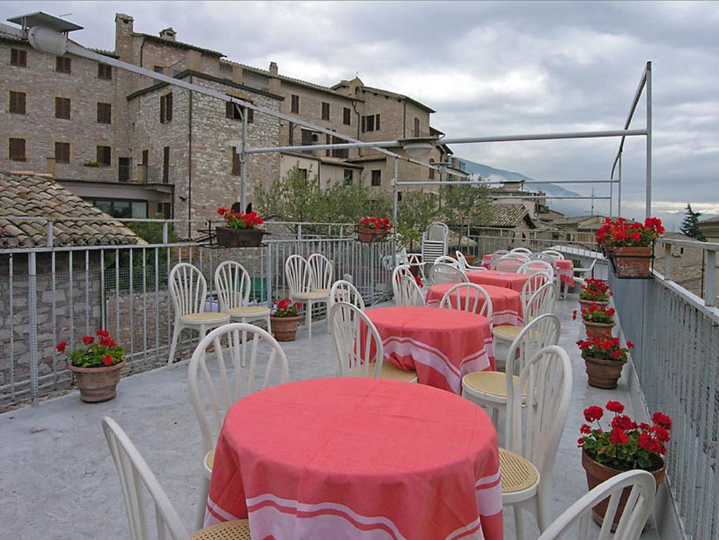 Hotel San Francesco Assisi Exterior photo
